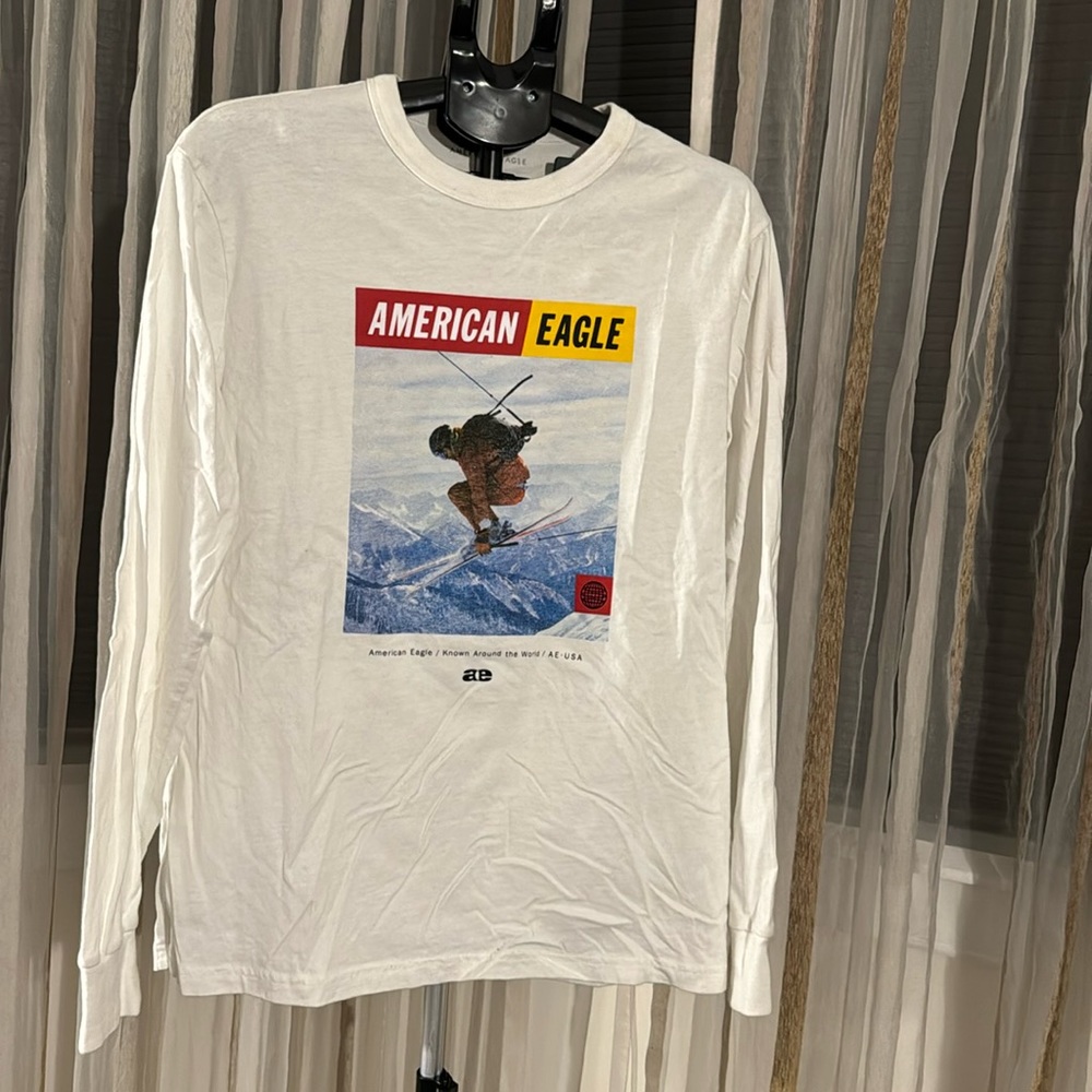 American Eagle long sleeve